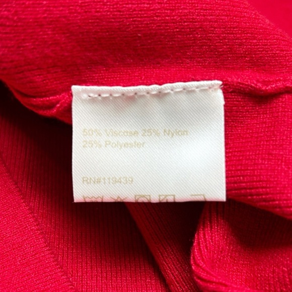Flora Bea Stanley Sweater Top Holly Red Size Medium NWT - Picture 7 of 8